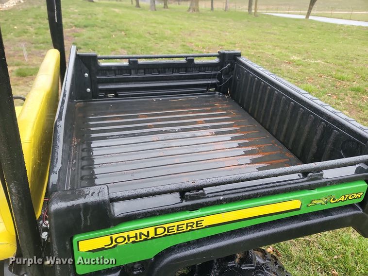 image for item MB9861 John Deere 625i Gator  utility vehicle