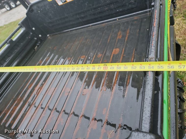 image for item MB9861 John Deere 625i Gator  utility vehicle