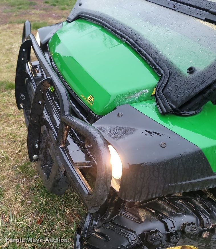 image for item MB9861 John Deere 625i Gator  utility vehicle