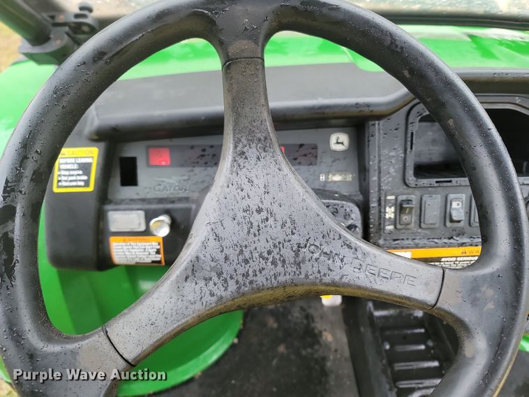 image for item MB9861 John Deere 625i Gator  utility vehicle