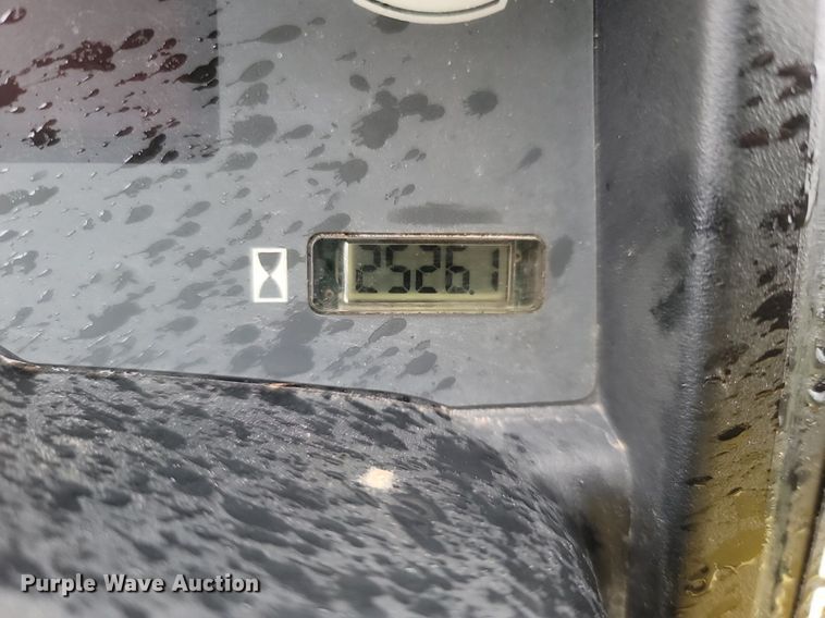 image for item MB9861 John Deere 625i Gator  utility vehicle