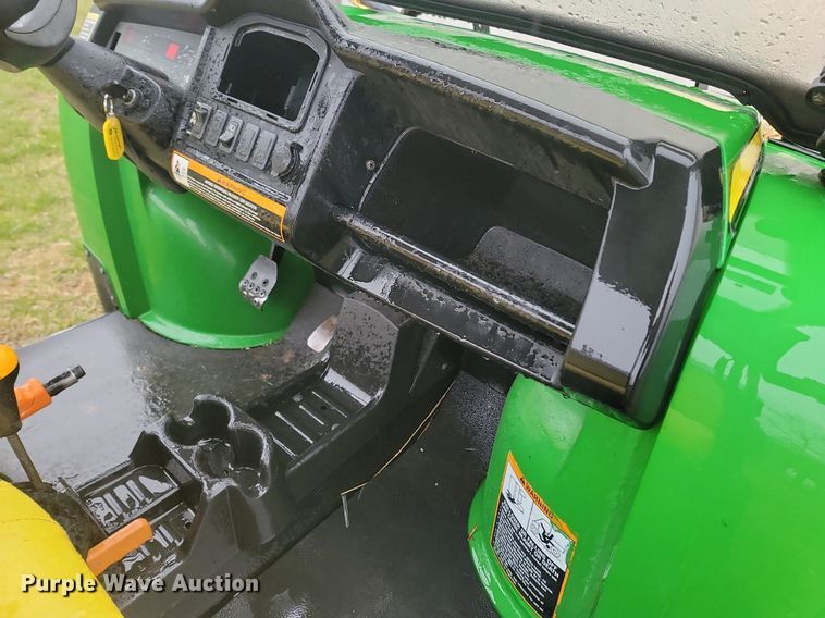 image for item MB9861 John Deere 625i Gator  utility vehicle