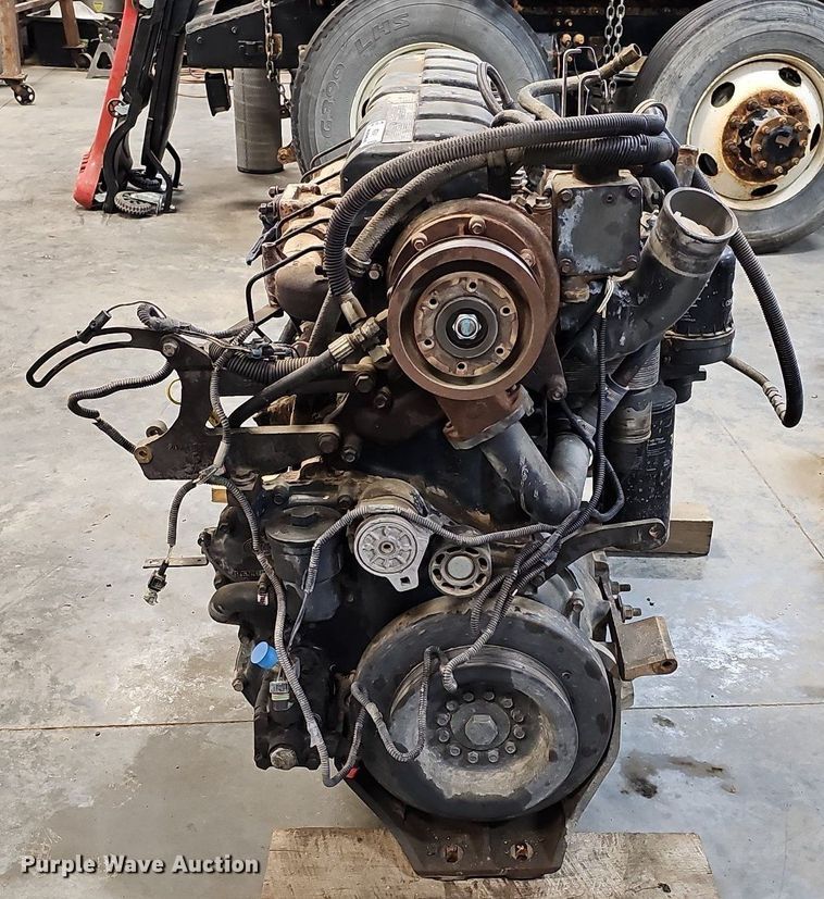 image for item MC9648 2002 Mack E7  engine