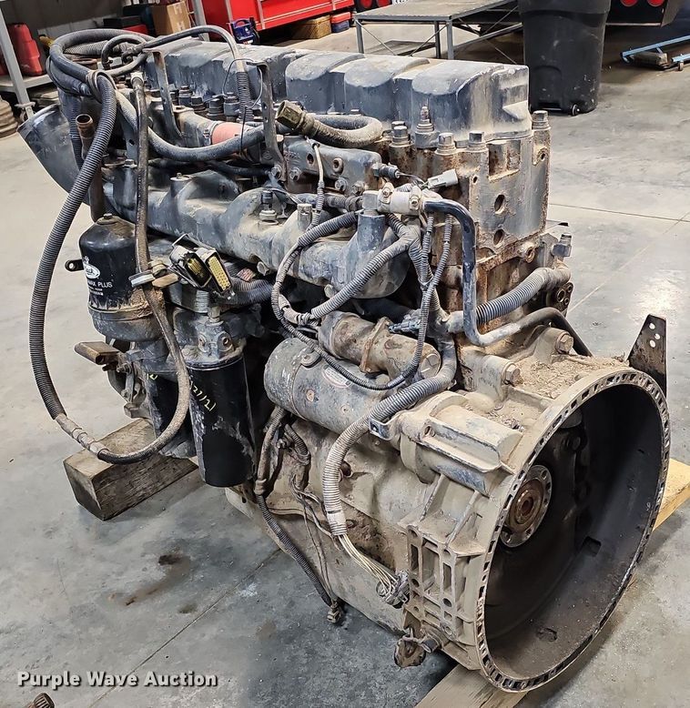 image for item MC9648 2002 Mack E7  engine