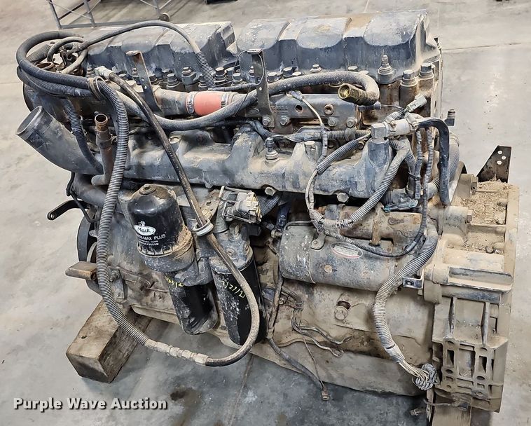 image for item MC9648 2002 Mack E7  engine
