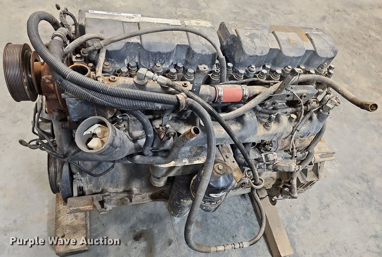 image for item MC9648 2002 Mack E7  engine