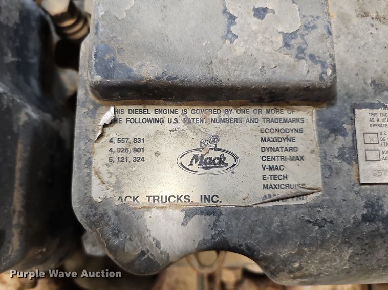 image for item MC9648 2002 Mack E7  engine