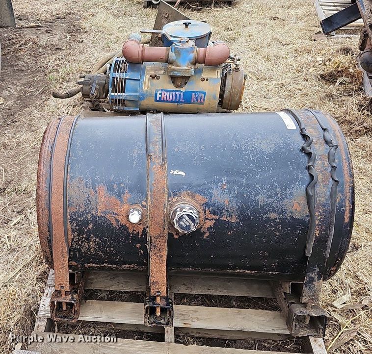 image for item MC9649 2010 Fruitland RCF500  wet kit