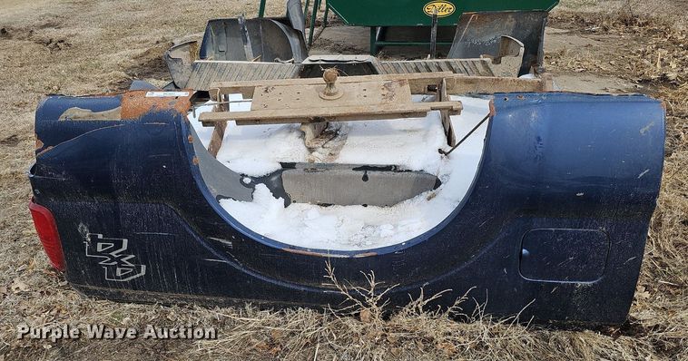 image for item MC9681 Ford  pickup truck bed