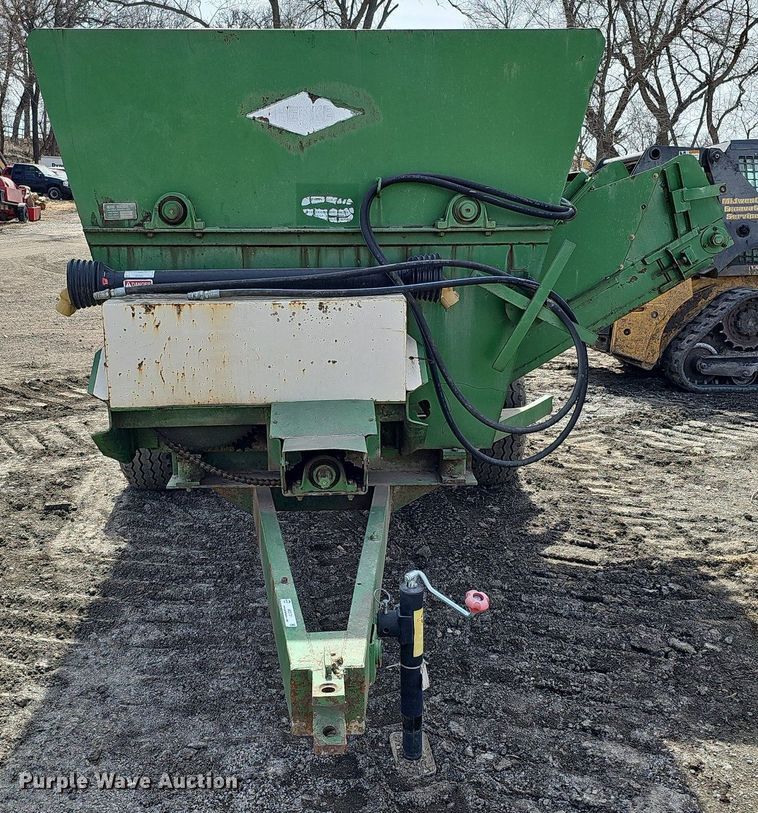 image for item MC9701 Henke BH10  feed grinder/mixer