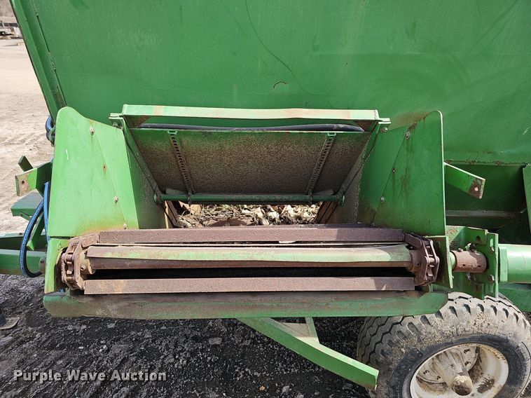 image for item MC9701 Henke BH10  feed grinder/mixer