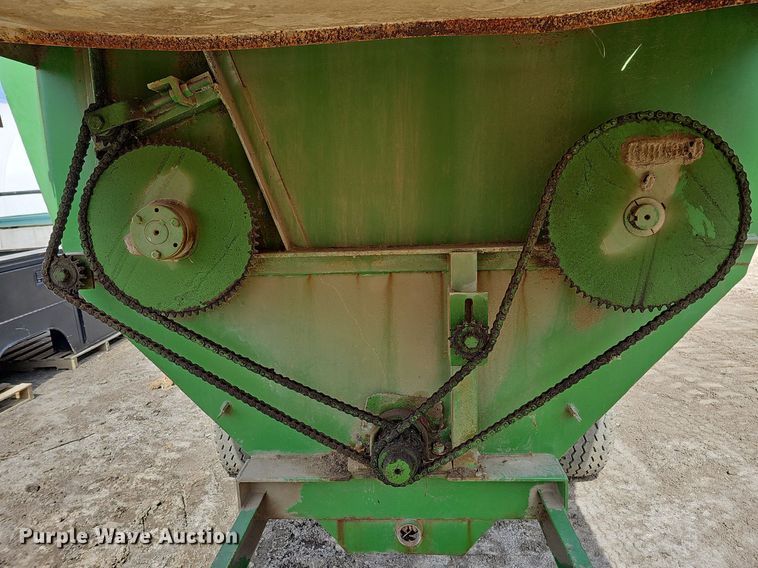 image for item MC9701 Henke BH10  feed grinder/mixer
