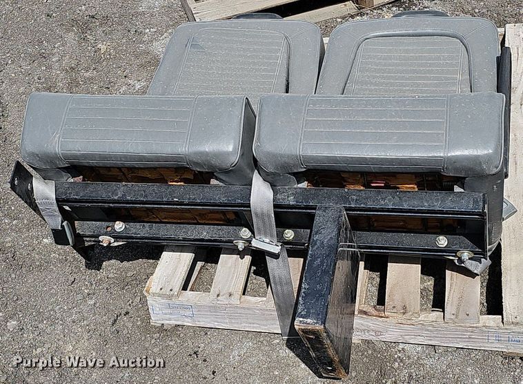 image for item MC9703 (6) bus seats