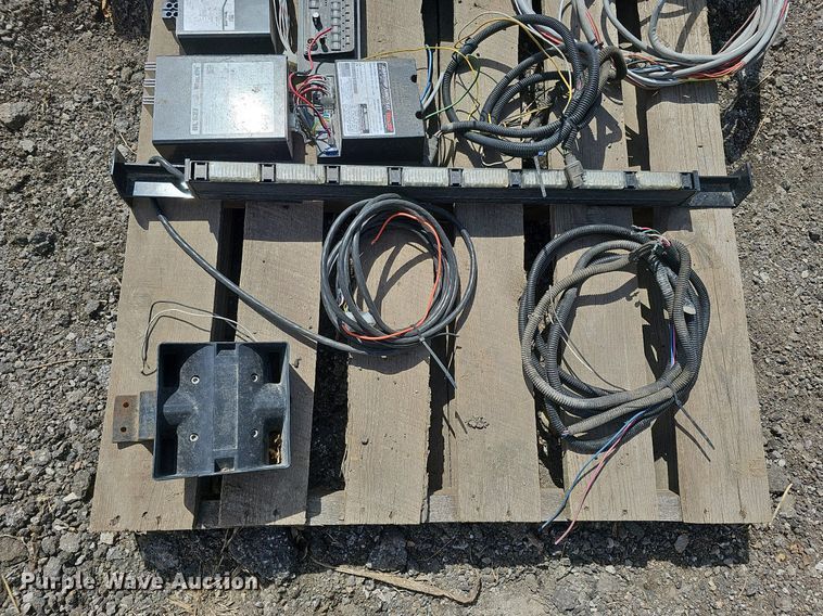 image for item MC9708 Automotive accessories