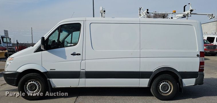 image for item MC9713 2012 Mercedes Benz Sprinter 2500  van