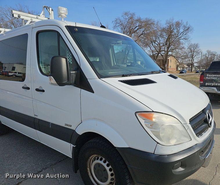 image for item MC9713 2012 Mercedes Benz Sprinter 2500  van