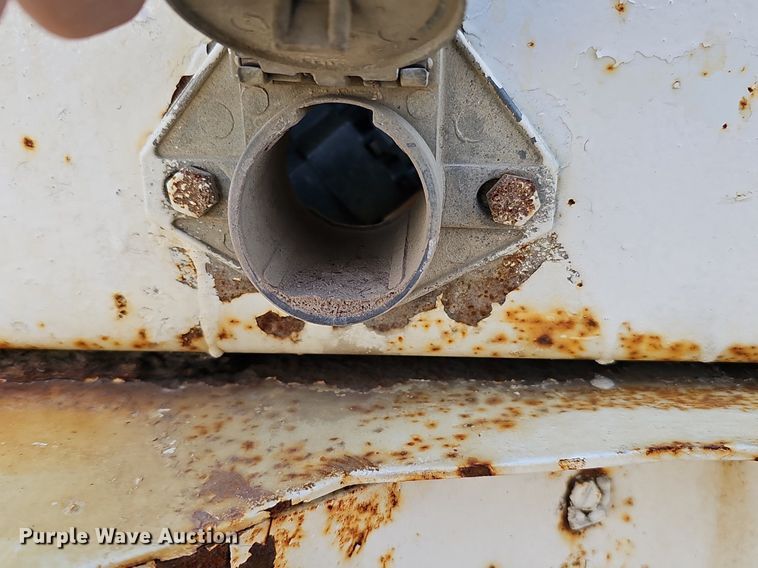 image for item MC9714 2002 Chevrolet Silverado 2500HD  pickup truck