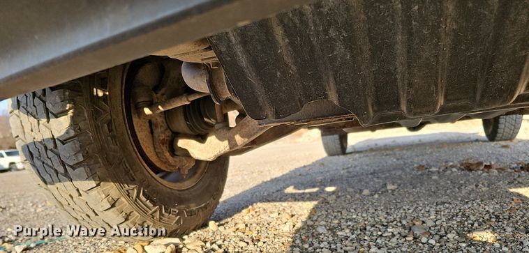 image for item MC9714 2002 Chevrolet Silverado 2500HD  pickup truck