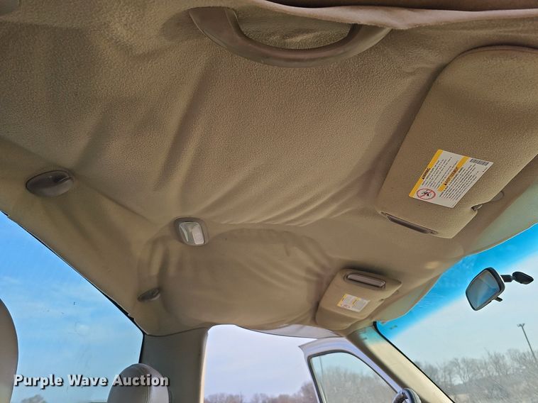 image for item MC9714 2002 Chevrolet Silverado 2500HD  pickup truck