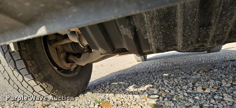 image for item MC9715 2003 Chevrolet Silverado 2500HD  pickup truck