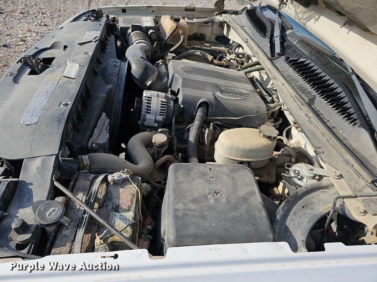 image for item MC9715 2003 Chevrolet Silverado 2500HD  pickup truck