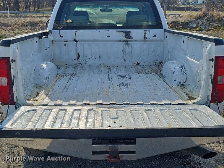 image for item MC9717 2007 Chevrolet Silverado 2500HD  Ext. Cab pickup truck