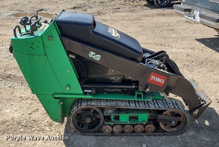 image for item MD9525 Toro TX-525  compact utility loader
