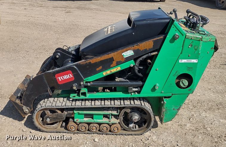 image for item MD9525 Toro TX-525  compact utility loader