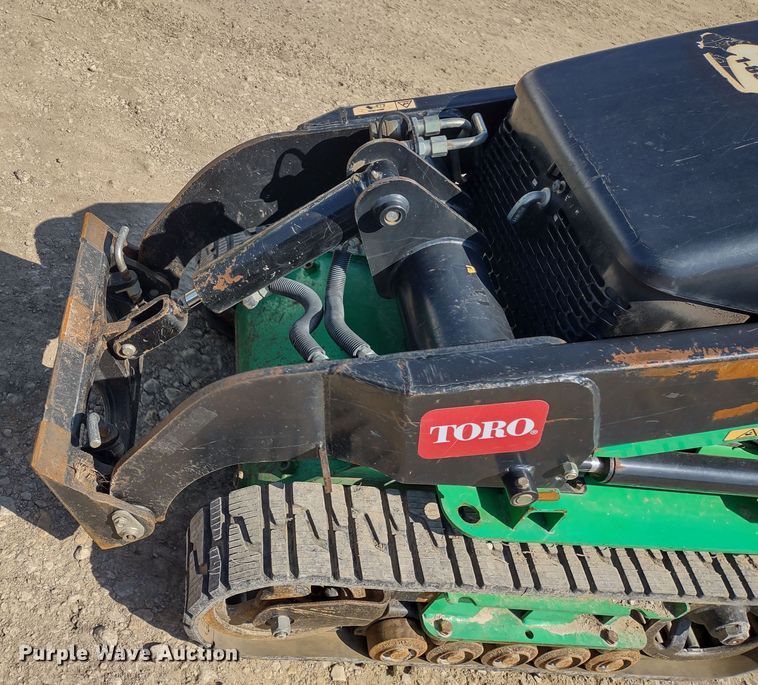 image for item MD9525 Toro TX-525  compact utility loader