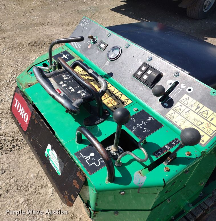 image for item MD9525 Toro TX-525  compact utility loader