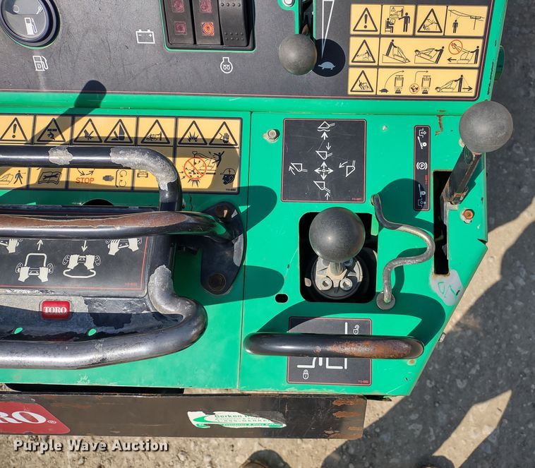 image for item MD9525 Toro TX-525  compact utility loader