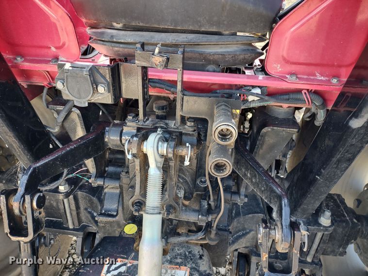 image for item MD9527 Mahindra 3540  MFWD tractor