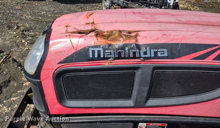 image for item MD9527 Mahindra 3540  MFWD tractor