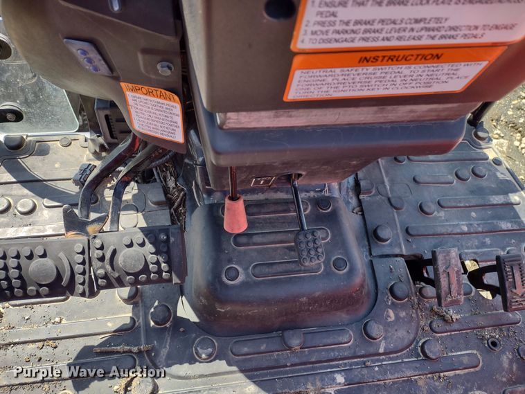 image for item MD9527 Mahindra 3540  MFWD tractor