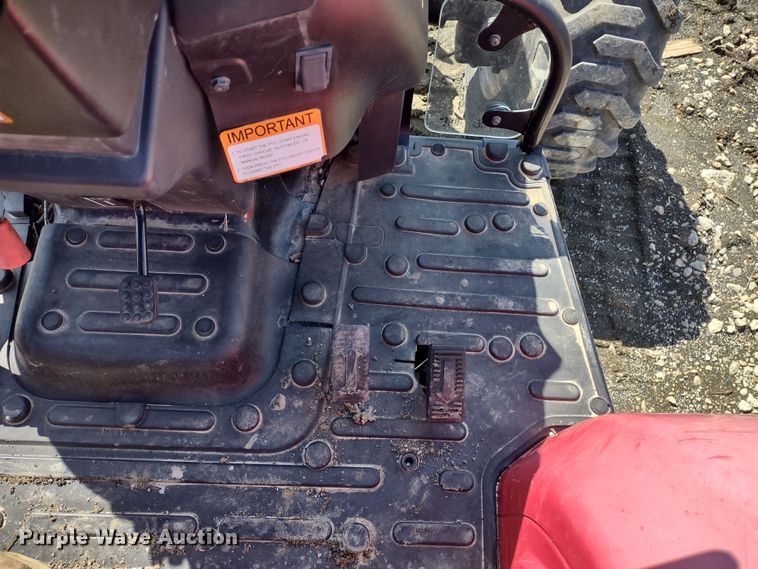 image for item MD9527 Mahindra 3540  MFWD tractor