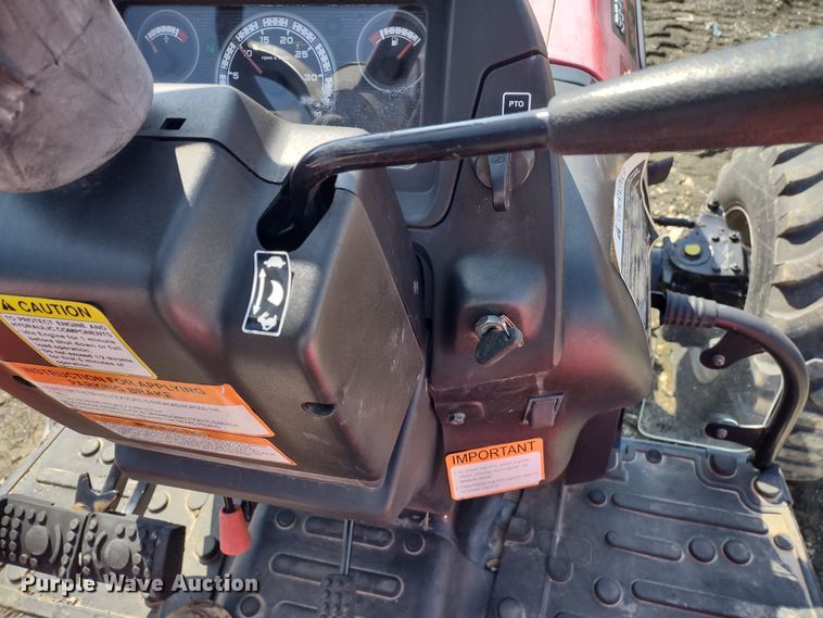 image for item MD9527 Mahindra 3540  MFWD tractor