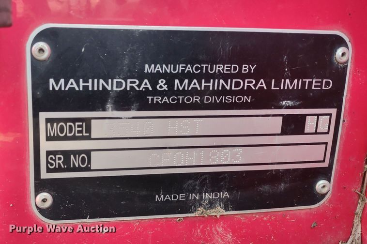 image for item MD9527 Mahindra 3540  MFWD tractor