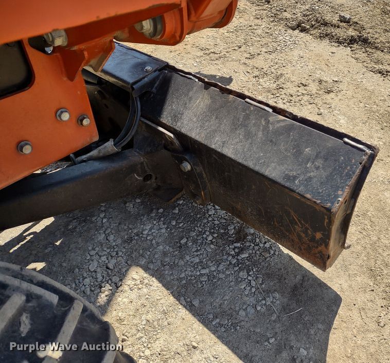 image for item MD9529 2007 Ditch Witch RT40  trencher