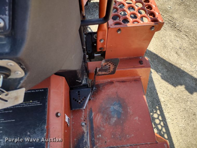 image for item MD9529 2007 Ditch Witch RT40  trencher