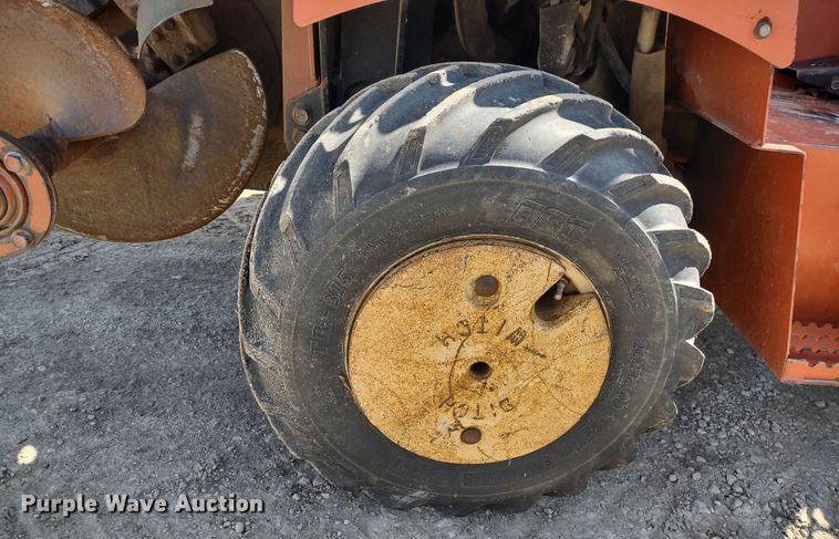 image for item MD9529 2007 Ditch Witch RT40  trencher