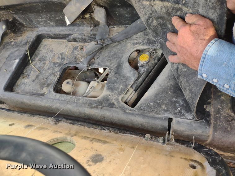 image for item MD9538 2004 Kubota RTV900 utility vehicle