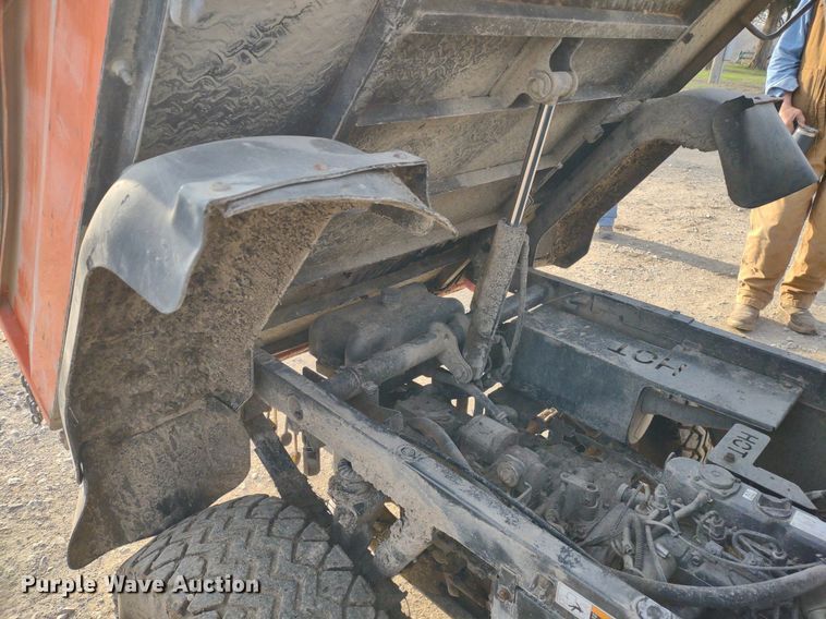 image for item MD9538 2004 Kubota RTV900 utility vehicle