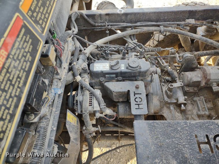 image for item MD9538 2004 Kubota RTV900 utility vehicle