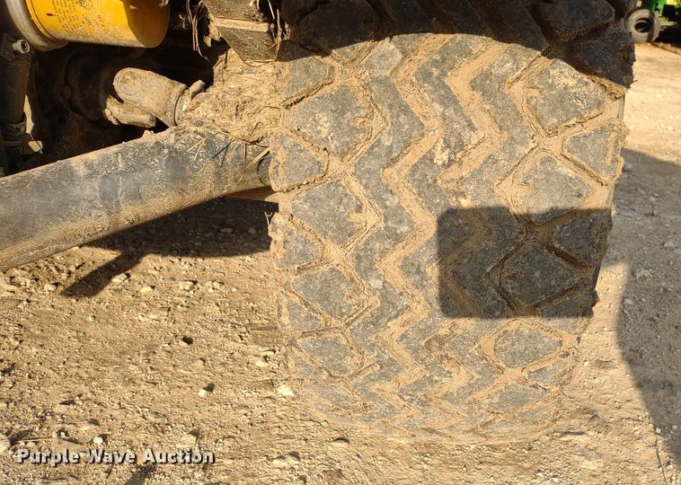 image for item MD9538 2004 Kubota RTV900 utility vehicle