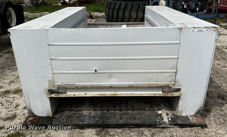 image for item MF9860 Knapheide  utility bed