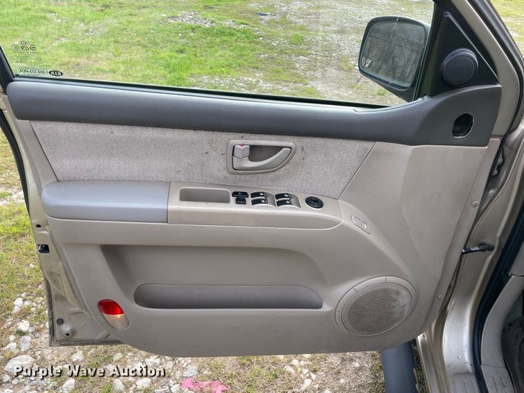 image for item MM9436 2005 Kia Sorento LX