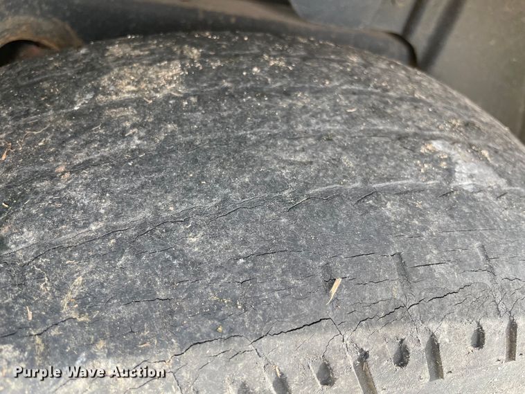 image for item MM9436 2005 Kia Sorento LX