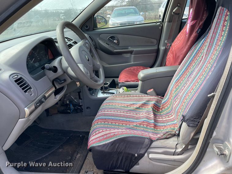 image for item MM9437 2004 Chevrolet Malibu MAXX LS