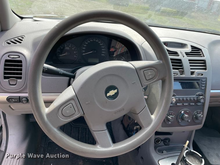 image for item MM9437 2004 Chevrolet Malibu MAXX LS