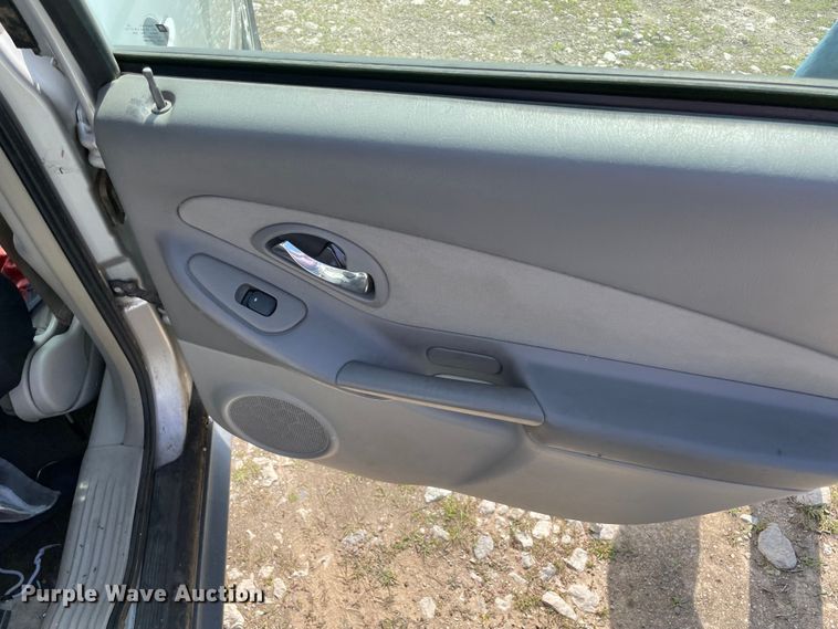 image for item MM9437 2004 Chevrolet Malibu MAXX LS